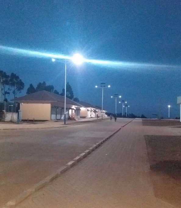 延安市非洲科特迪瓦太阳能路灯工程